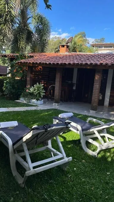 Quarto em Acomodações Particulares Chale Castelo Interlagos São Paulo